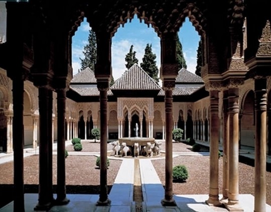 Patio de los Leones